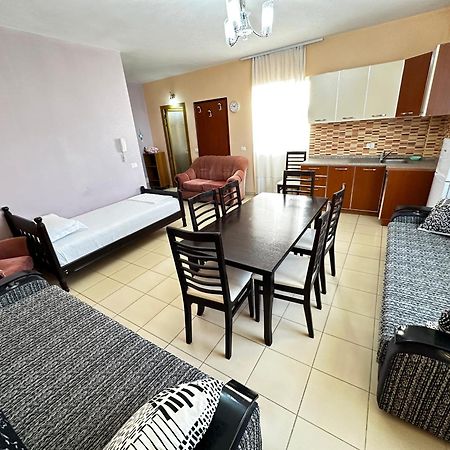 Romance Holiday Garden Inn Durrës Exteriér fotografie