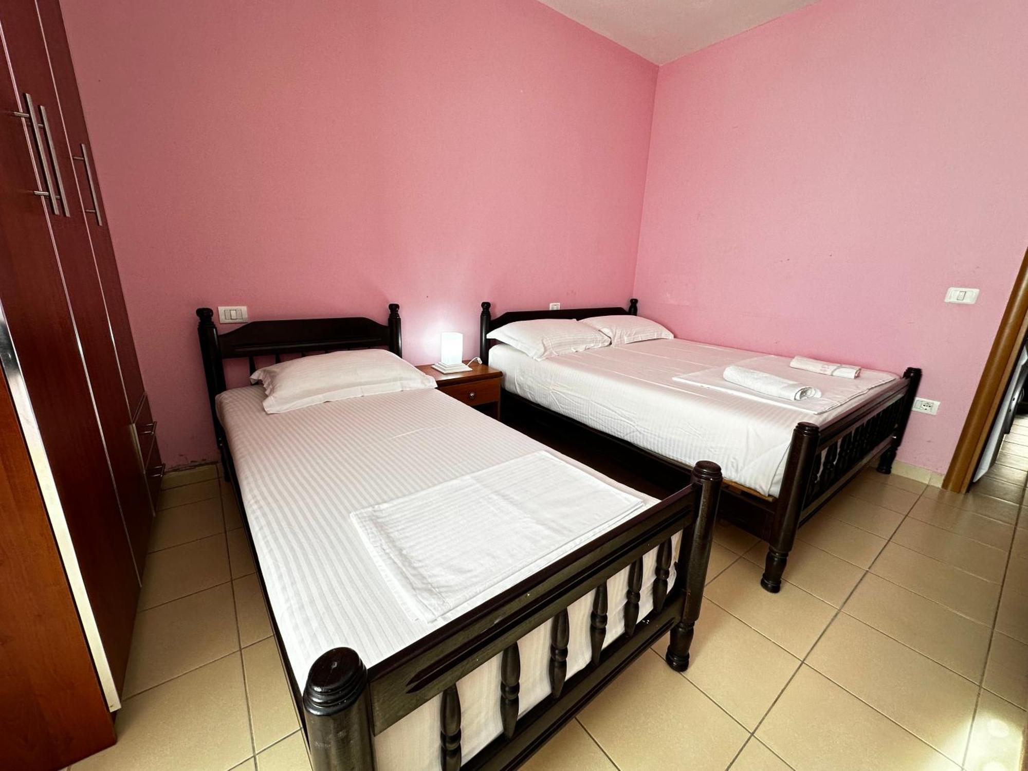 Romance Holiday Garden Inn Durrës Exteriér fotografie