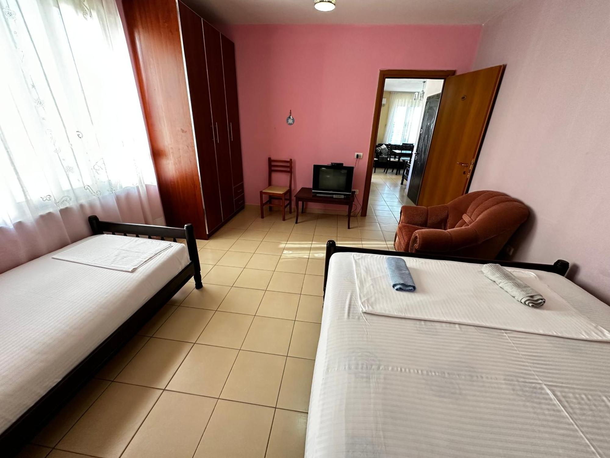 Romance Holiday Garden Inn Durrës Exteriér fotografie